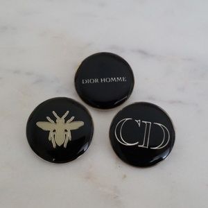 dior bee pin